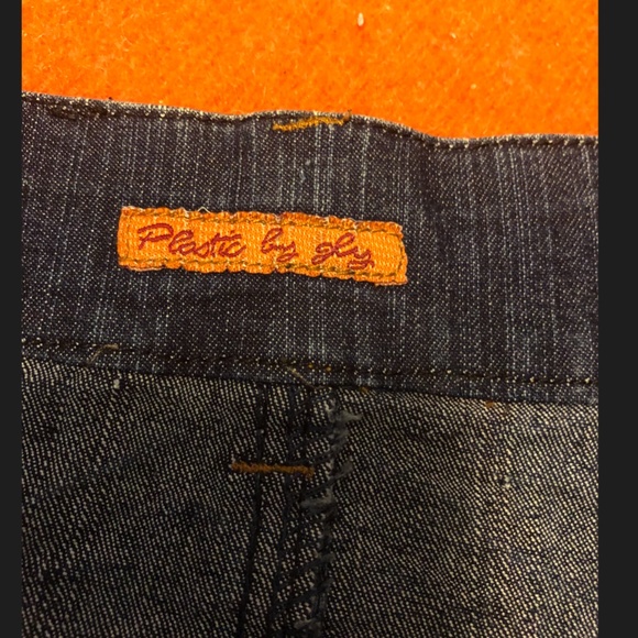 Vintage Plastic by Gly ’ denim skirt with pleats EUC - Picture 8 of 13